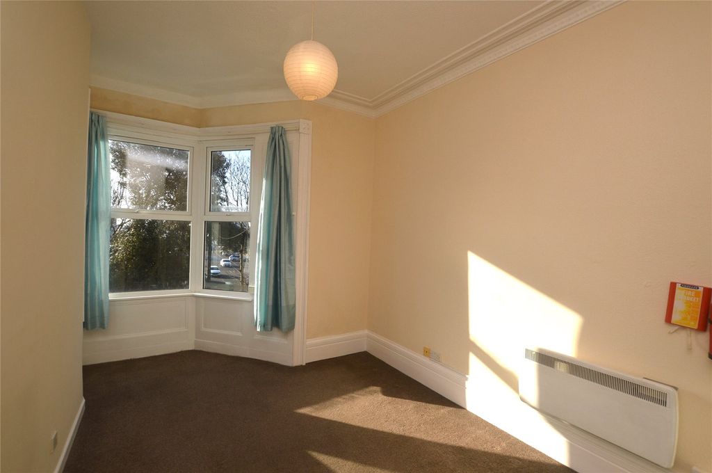 Property photo 3 of 6 Picture No. 10