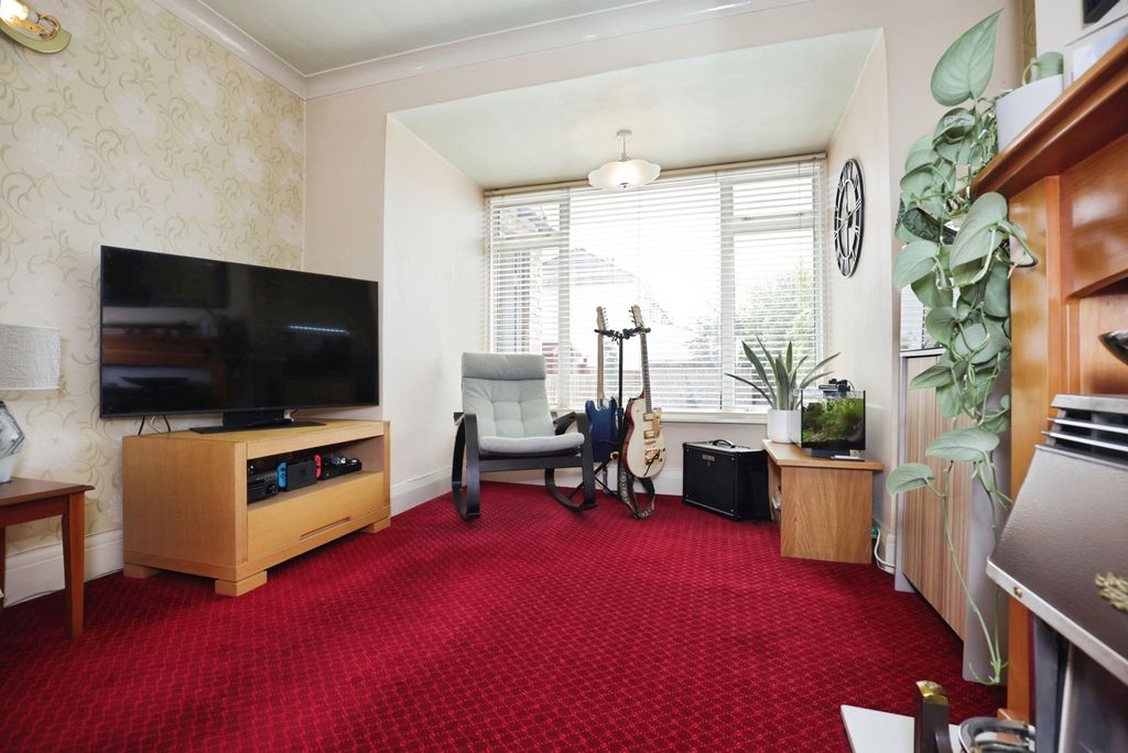 Property photo 3 of 16 Photo