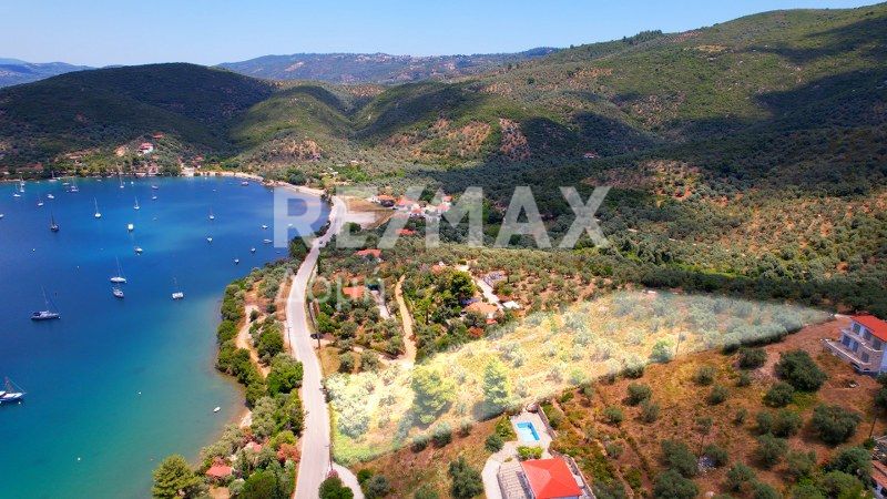 Property photo 1 of 21
