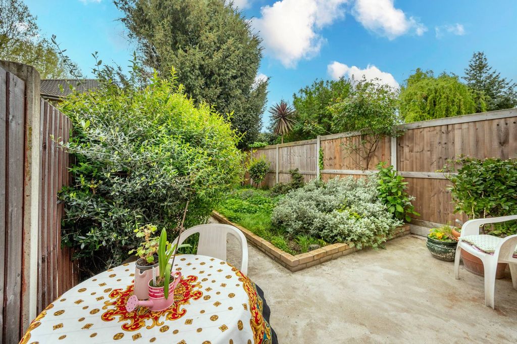 Property photo 3 of 10