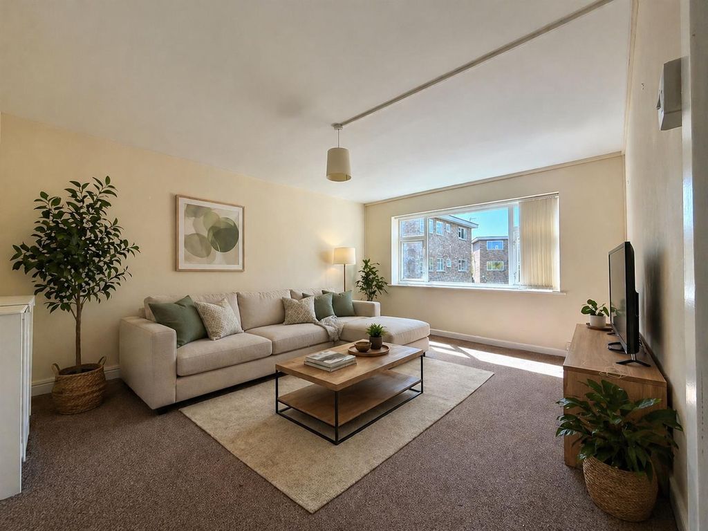 Property photo 3 of 9 Ade61E2E-Fbcf-4428-8A05-9Bbe6A3A7De7.Png