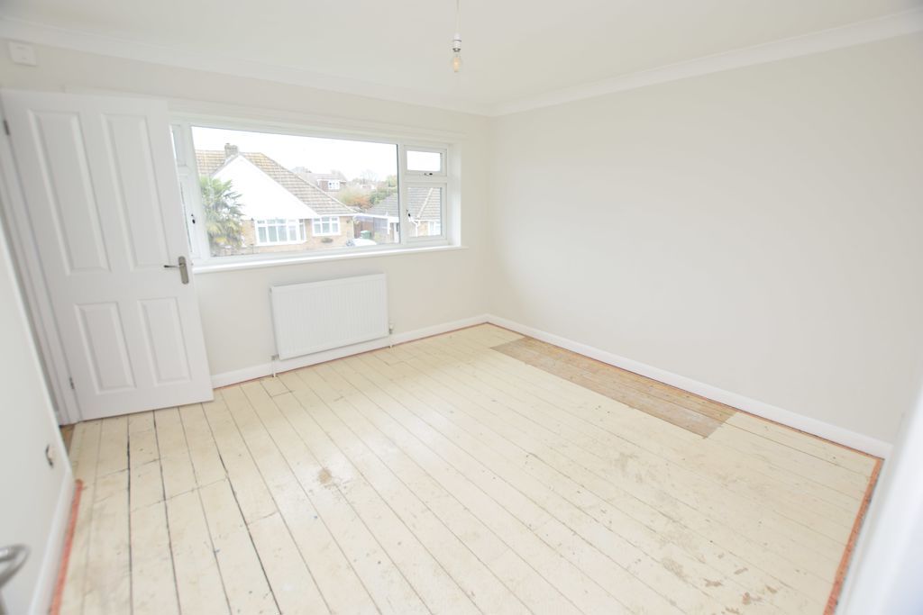 Property photo 3 of 6 Photo 11