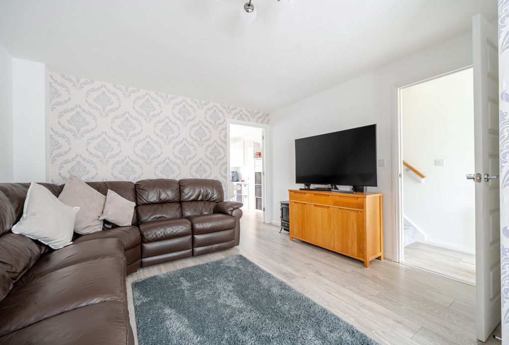 Property photo 2 of 23 1302525-14-6839Bd...