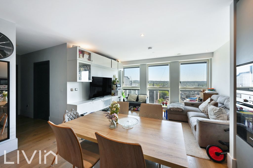 Property photo 3 of 13 3