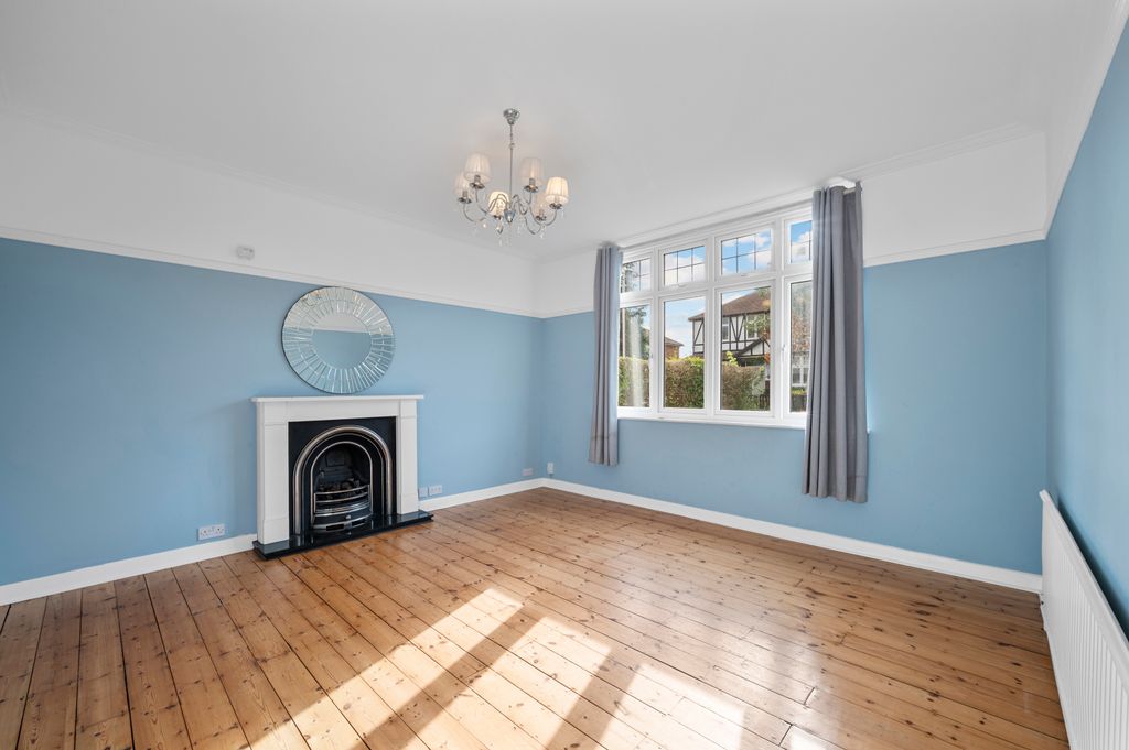 Property photo 3 of 17 Picture No. 04