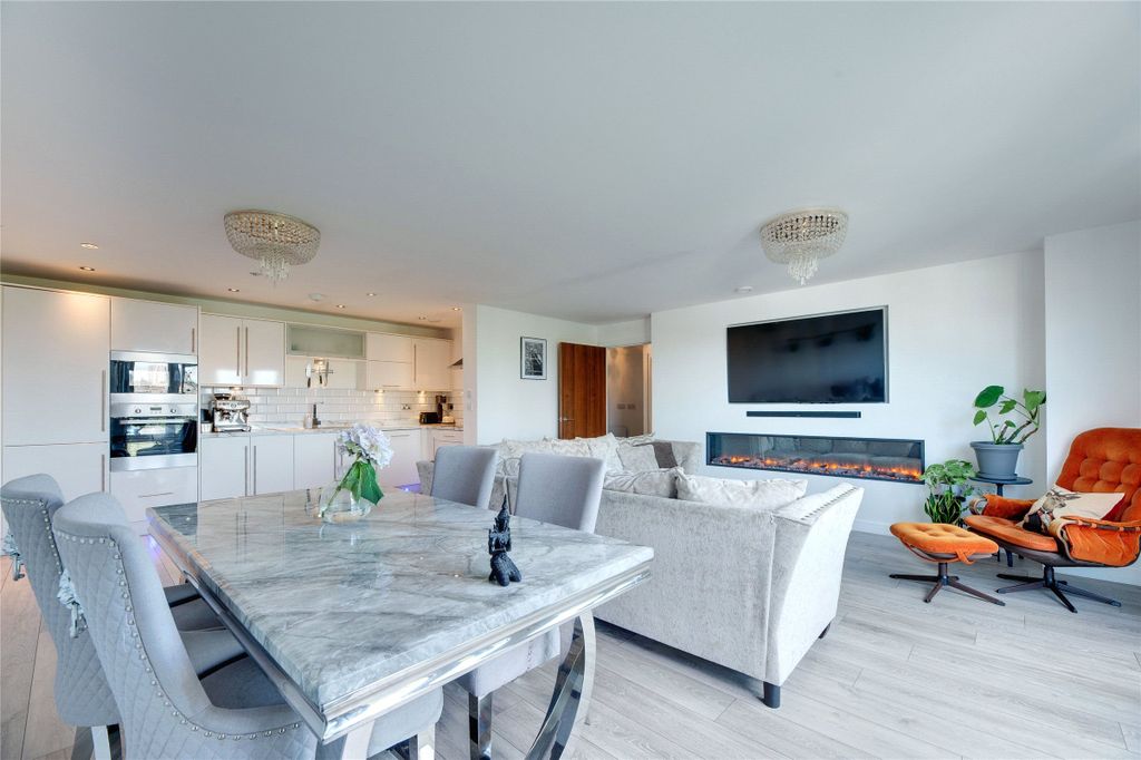 Property photo 1 of 19 Open Plan Living