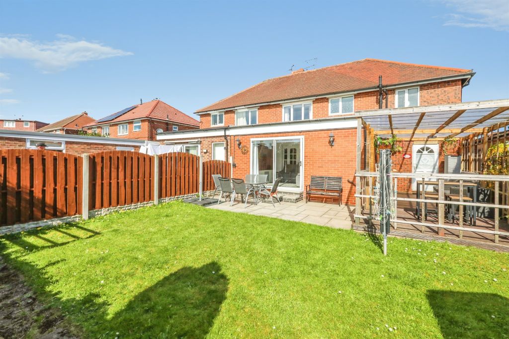 Property photo 2 of 19