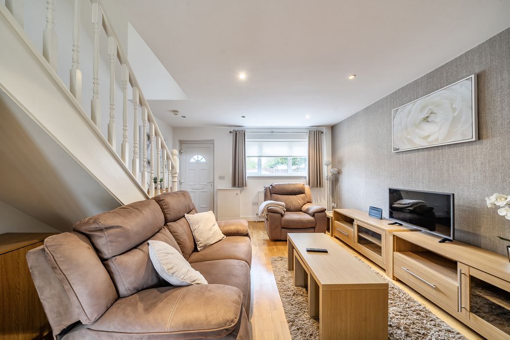 Property photo 3 of 20 1364039-11-68E7E2...