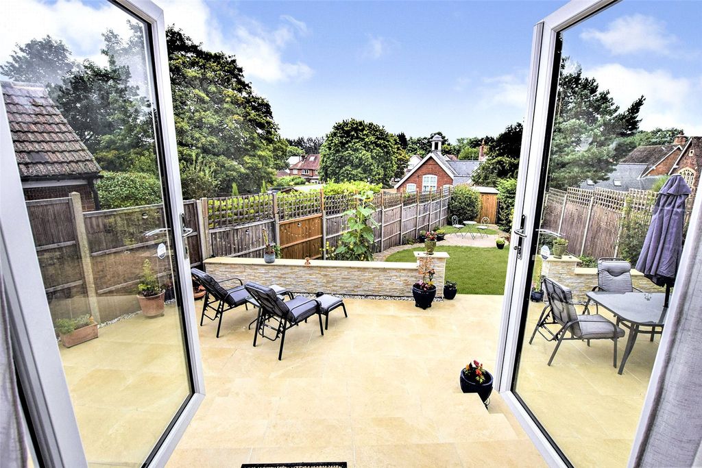 Property photo 2 of 16 Picture No. 02