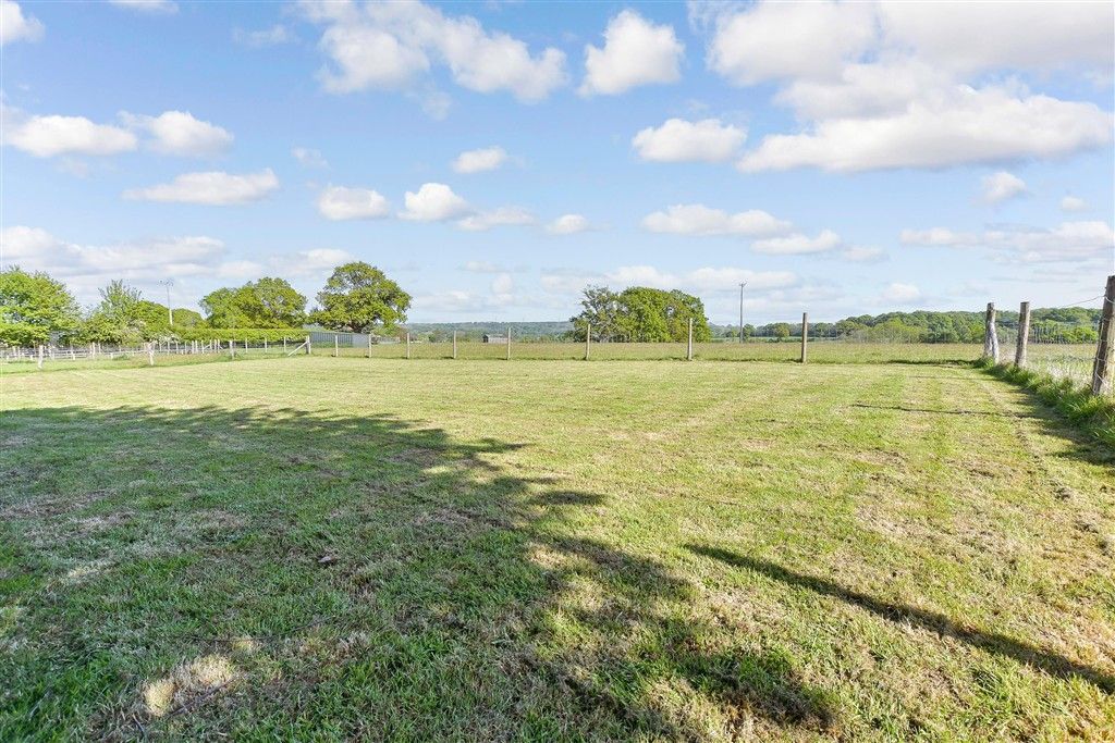 Property photo 1 of 16 Rear Garden