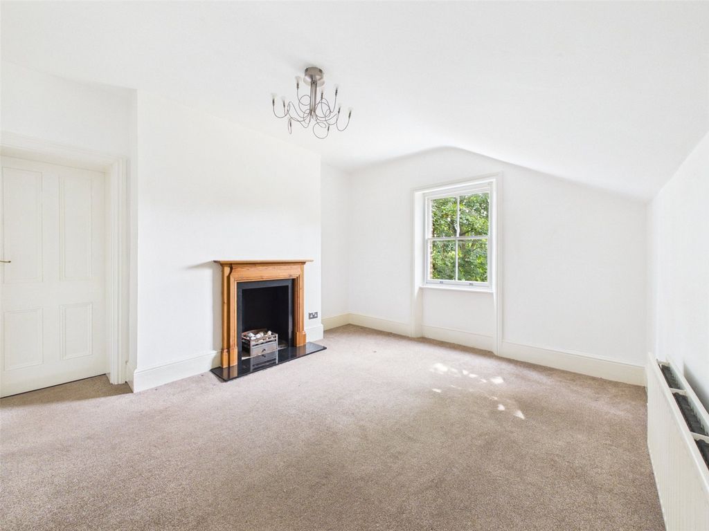 Property photo 2 of 6 Picture No. 03