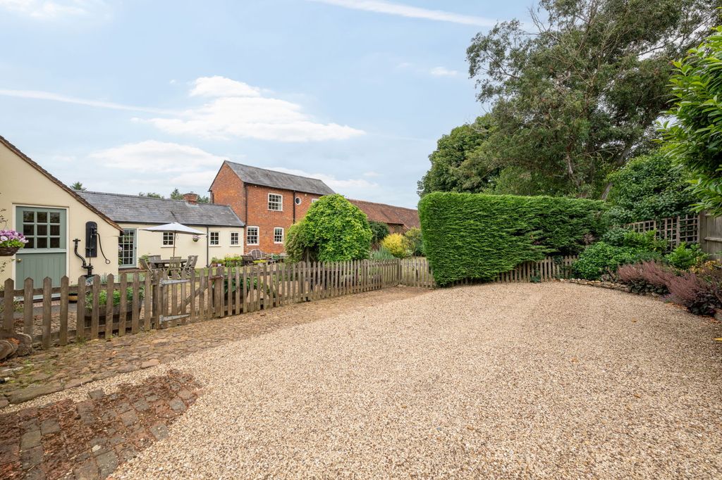 Property photo 2 of 56