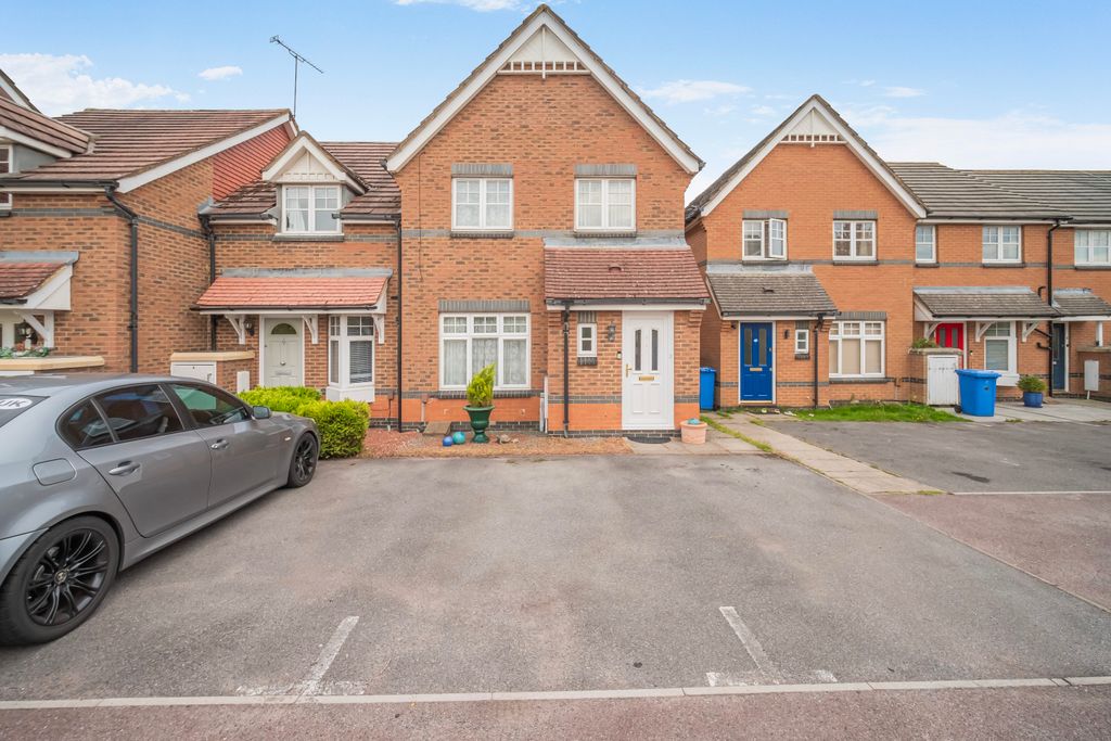 Property photo 2 of 19