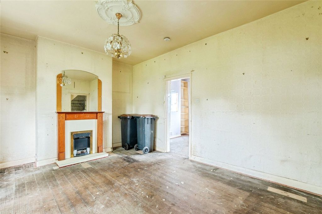 Property photo 3 of 16 Picture No. 24