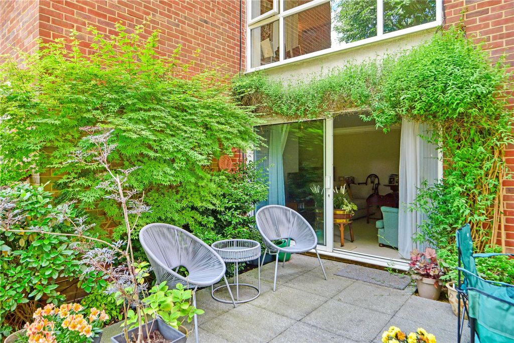 Property photo 2 of 12 Picture No. 27