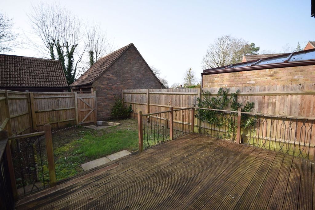 Property photo 2 of 8
