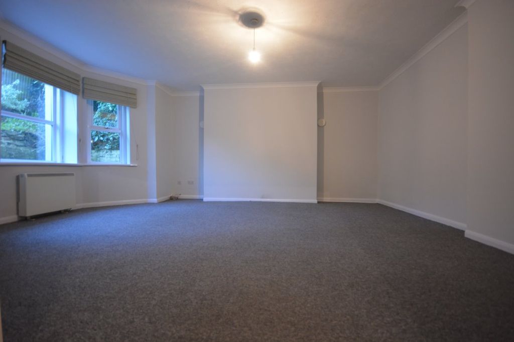 Property photo 2 of 7 Gallery