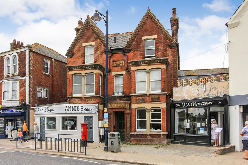 Property photo 1 of 13 Oxford Street, Whitstable