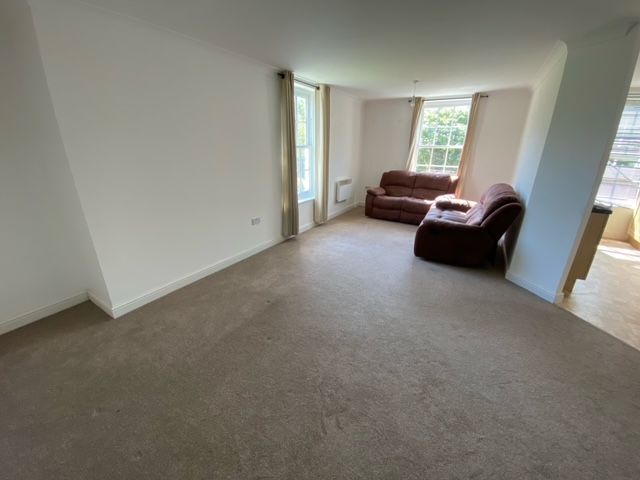 Property photo 3 of 9 Living Room