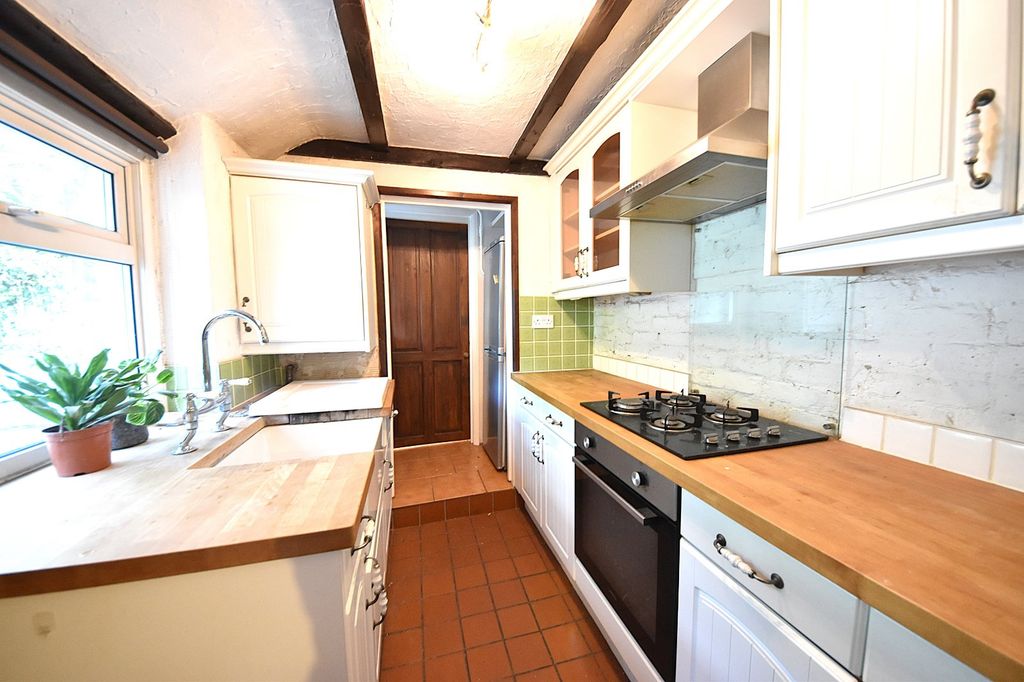 Property photo 3 of 15 Kitchen