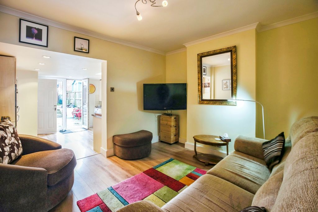 Property photo 1 of 17 Photography