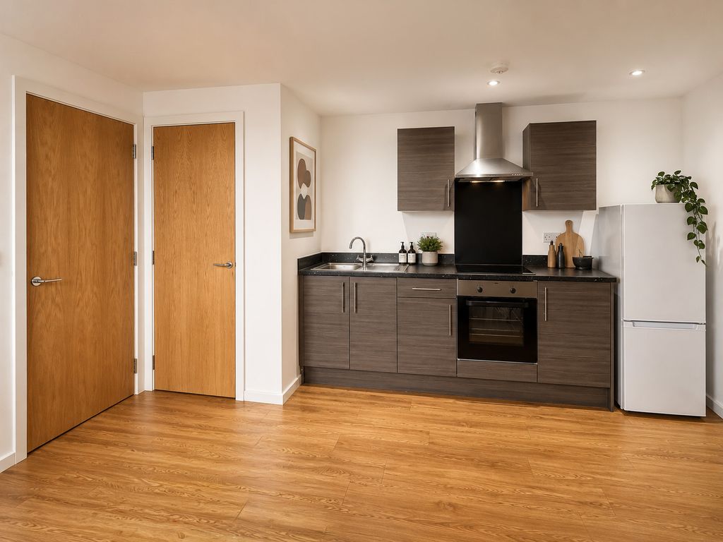 Property photo 2 of 6 Kitchen