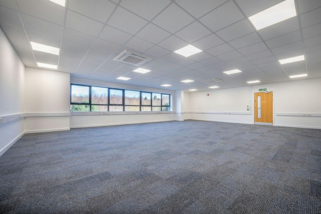 Property photo 2 of 10 2Yv9Ey0.Jpeg