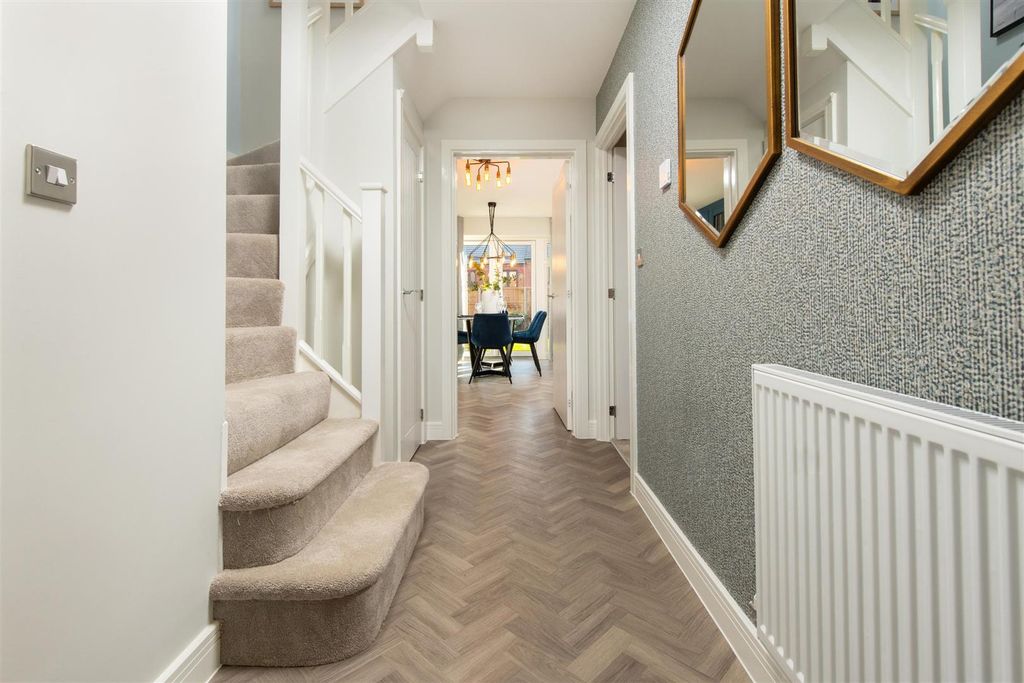 Additional image 5 of 4 bed property for saleMallow Way, Daventry NN11
