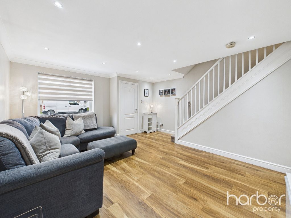 Property photo 3 of 19 4798025