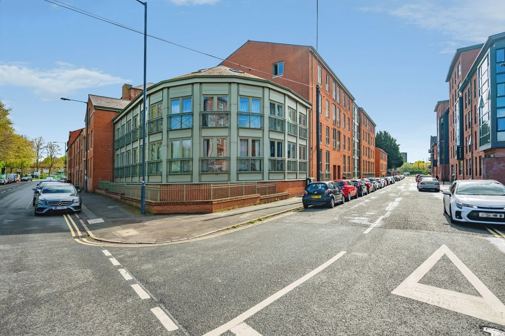 Property photo 2 of 14 Front