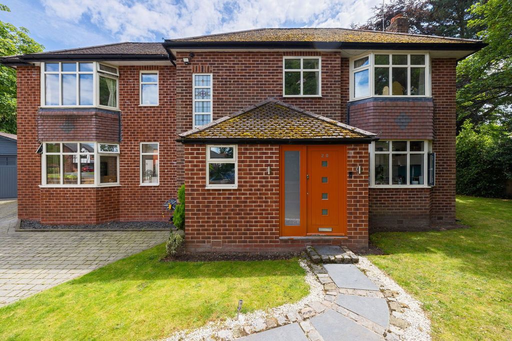 Property photo 1 of 27