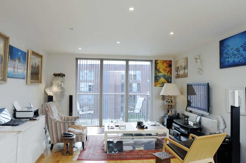 Property photo 3 of 7 Photo 7