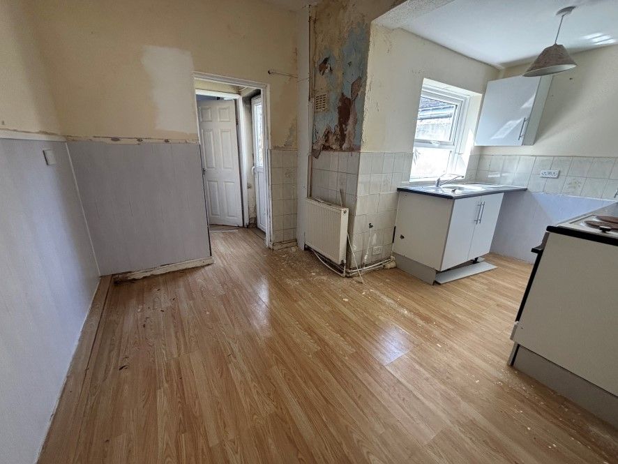 Property photo 3 of 4