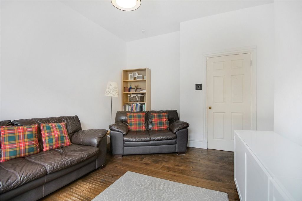 Property photo 3 of 16 Picture No. 03