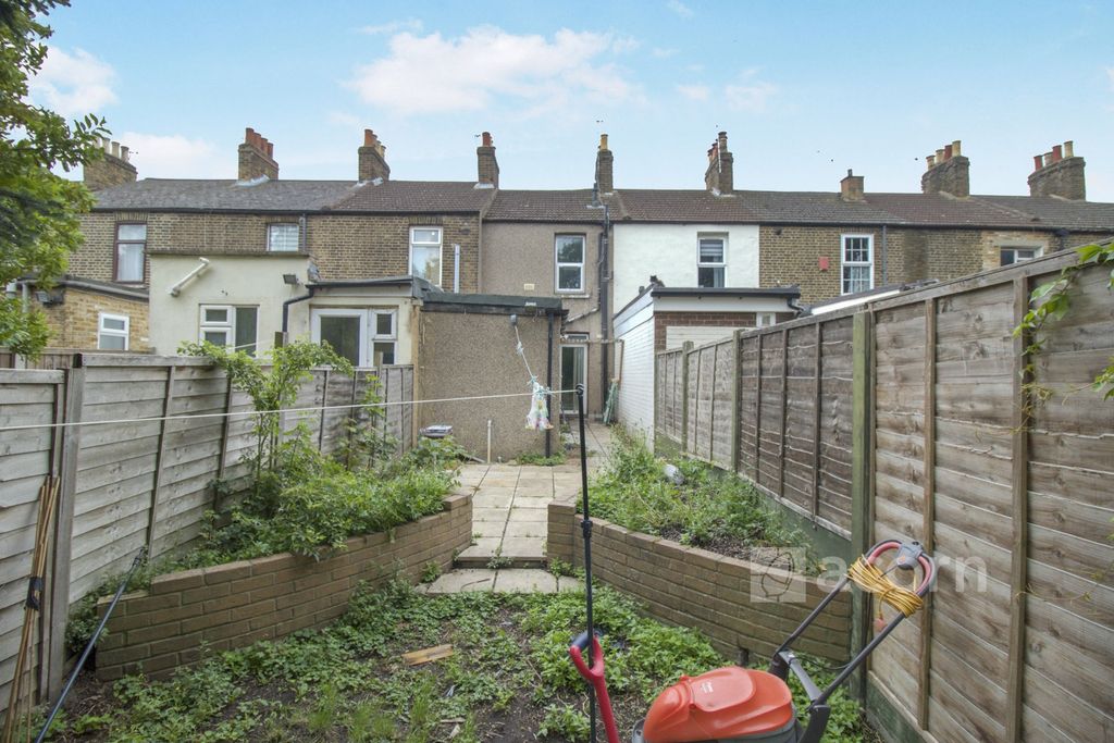 Property photo 2 of 10 Img_4816
