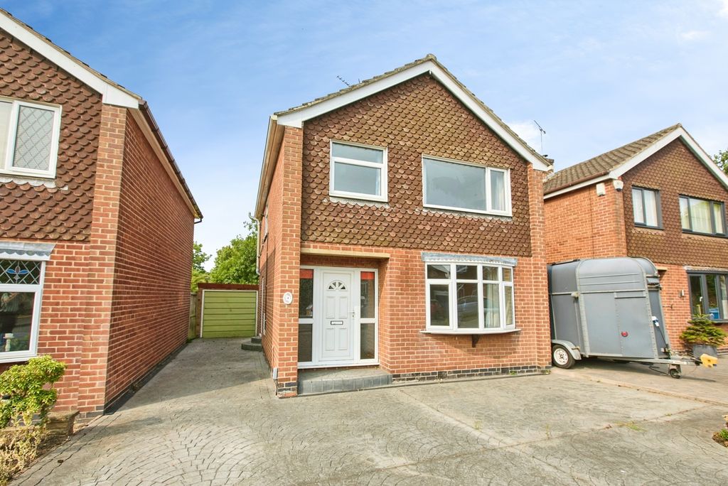 Property photo 1 of 18 Pbox-Img.Jpg