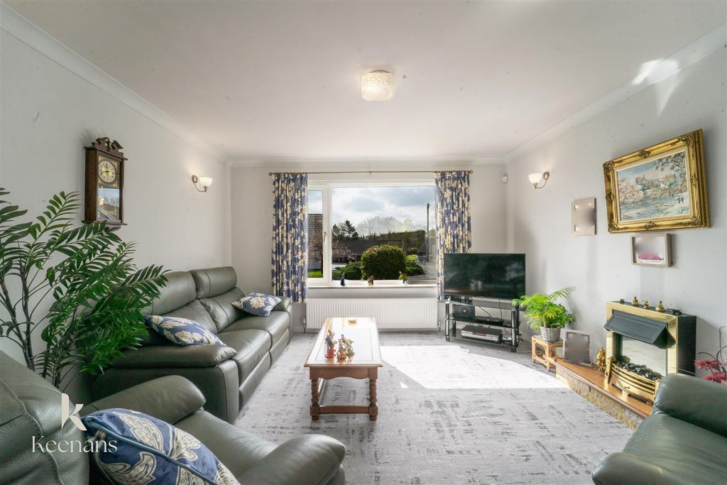 Property photo 3 of 20 R1.Jpg