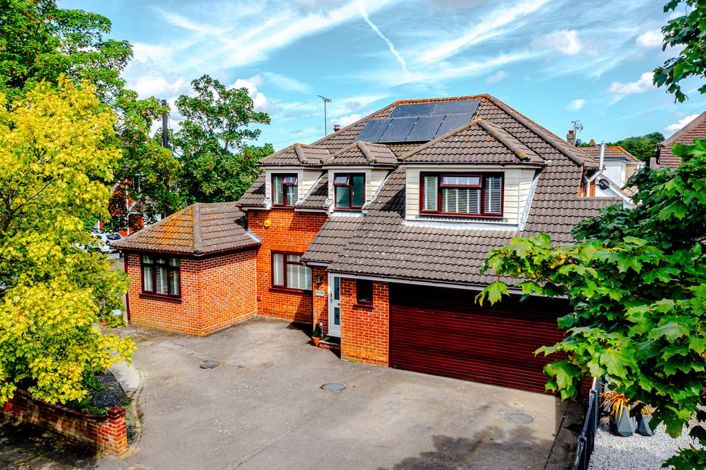 Property photo 1 of 41