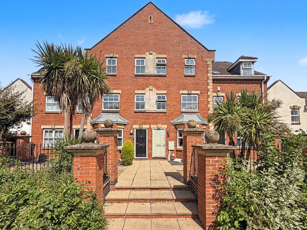Property photo 1 of 52 5333302