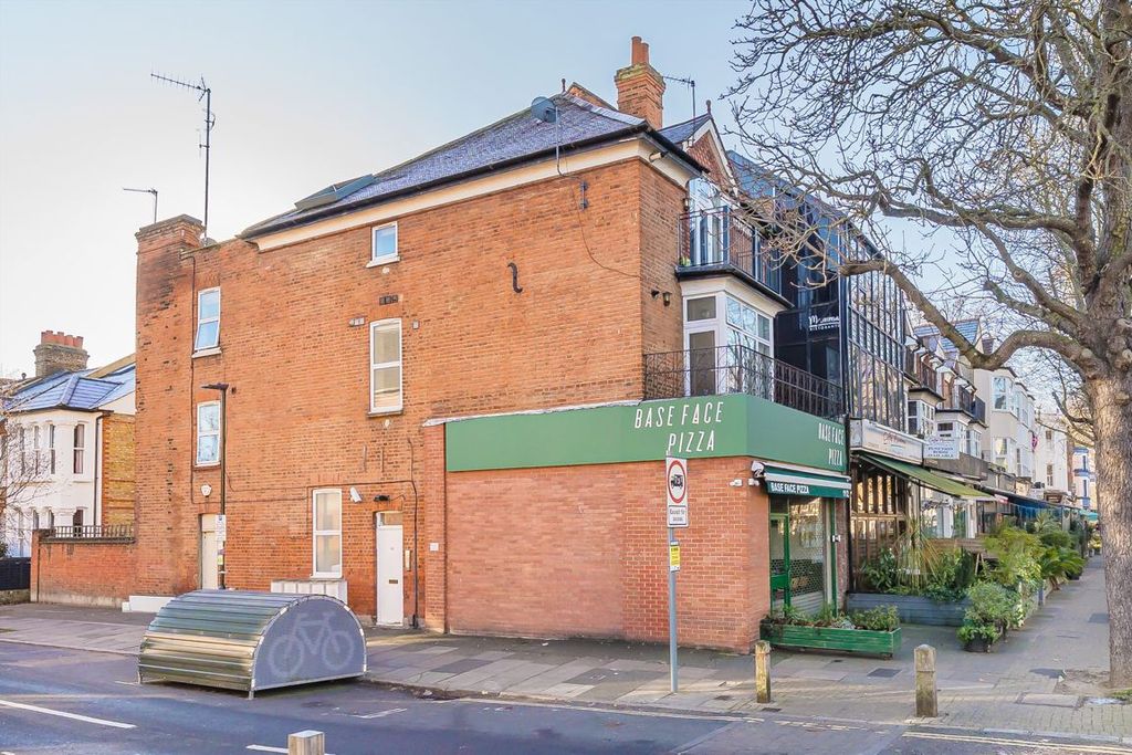 Property photo 3 of 7