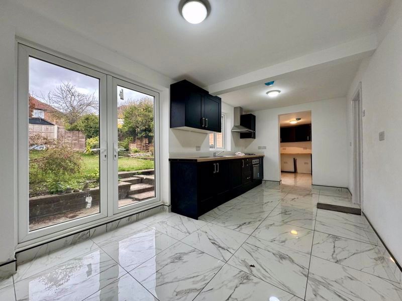 Property photo 3 of 14 Photo 3