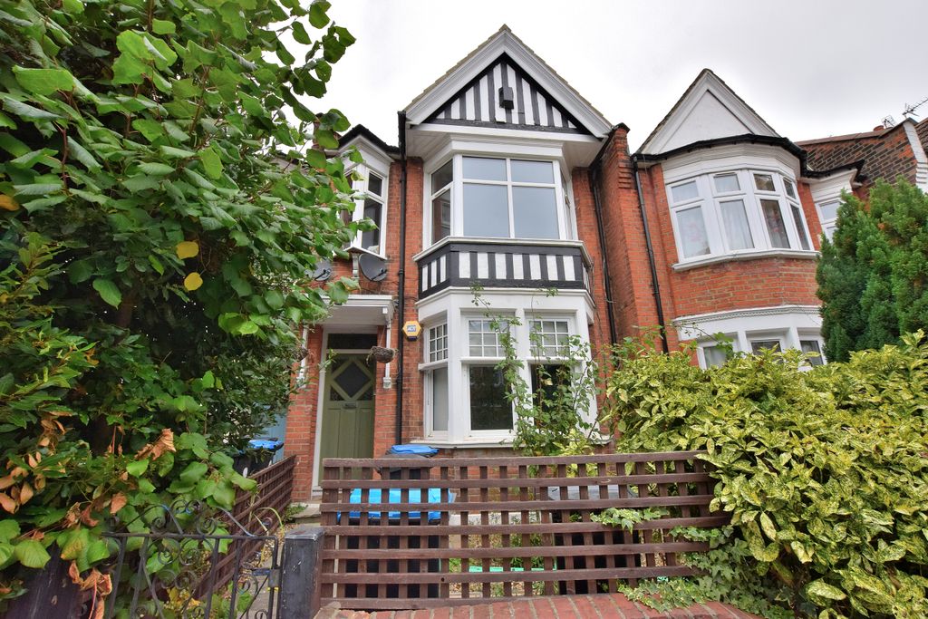 Property photo 1 of 6