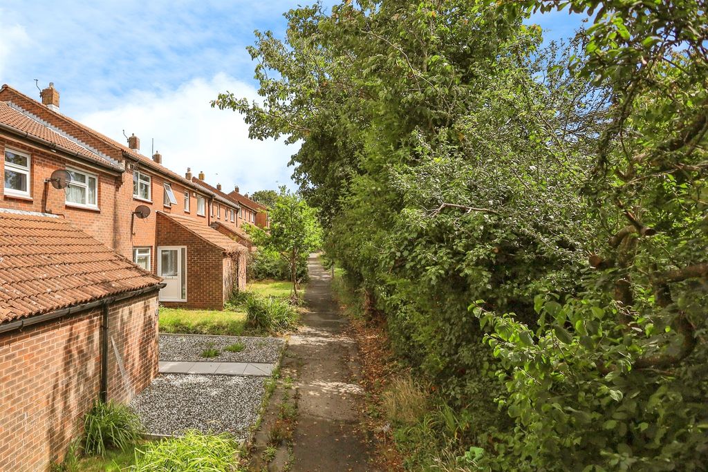 Property photo 2 of 13