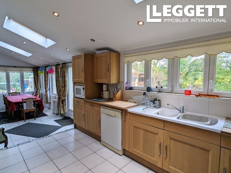 Property photo 2 of 10