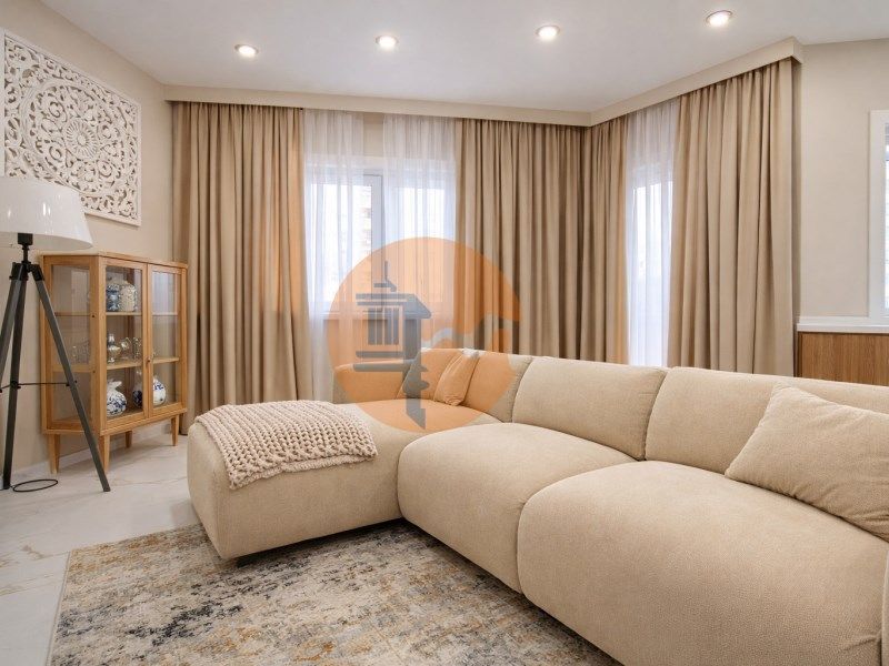 Property photo 1 of 30
