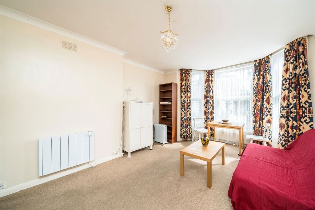 Property photo 2 of 4