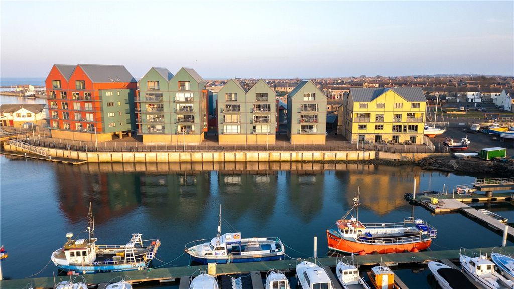 Property photo 1 of 28 Picture No. 06