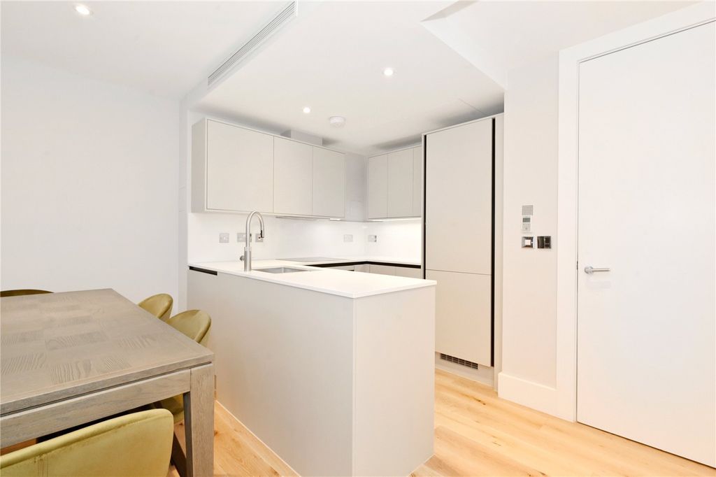 Property photo 2 of 14 Kitchen