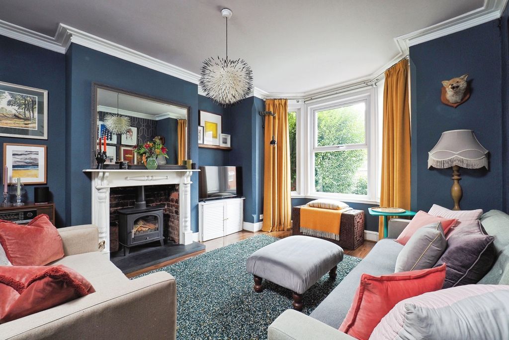 Property photo 2 of 20 Photo