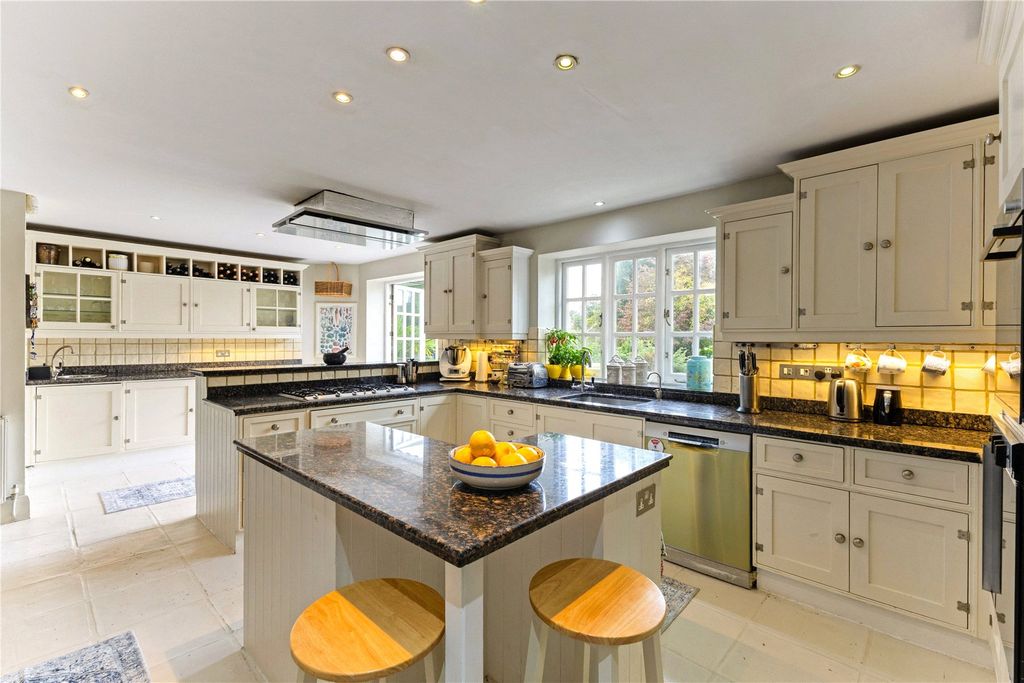 Property photo 3 of 18 Picture No. 14